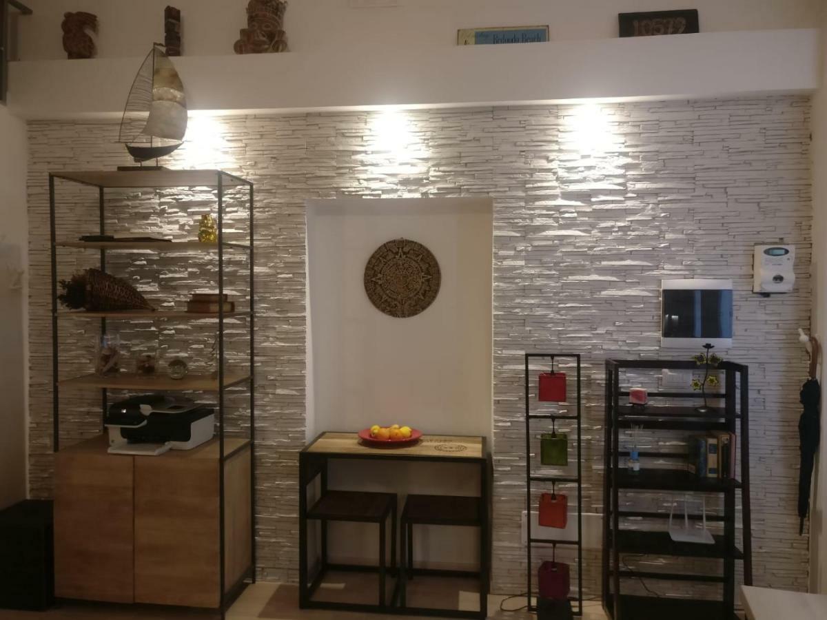 4 Via Valona - Executive Luxury Apartment Bari Zewnętrze zdjęcie